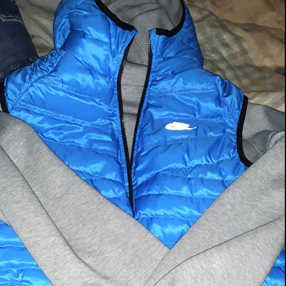 Nike reversible jogging jacket